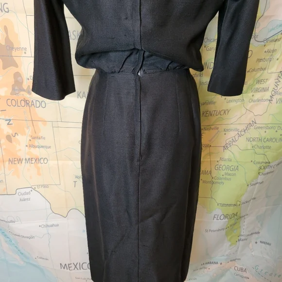 Vintage 1950s Neiman Marcus Elegant Black Dress With Bow Detail On Front - Picture 8 of 16